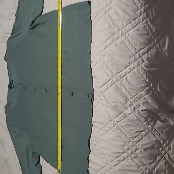 Olive color button up cardigan - Picture 5 of 10